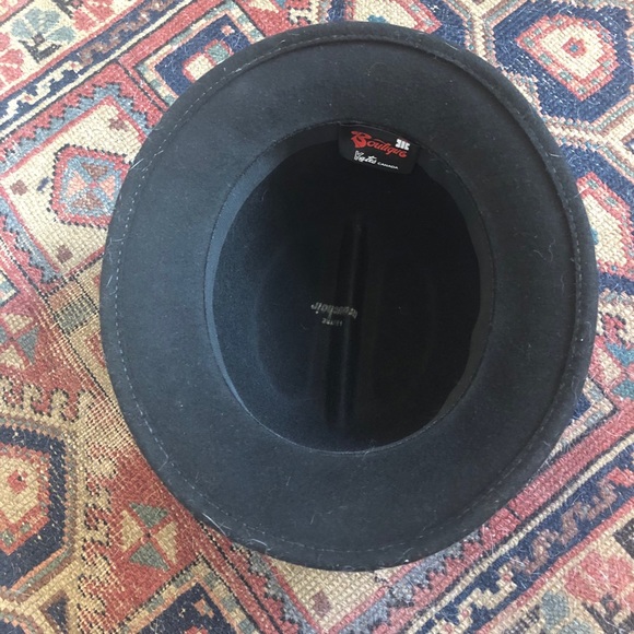 Vintage wool felted hat with feather - Picture 11 of 11